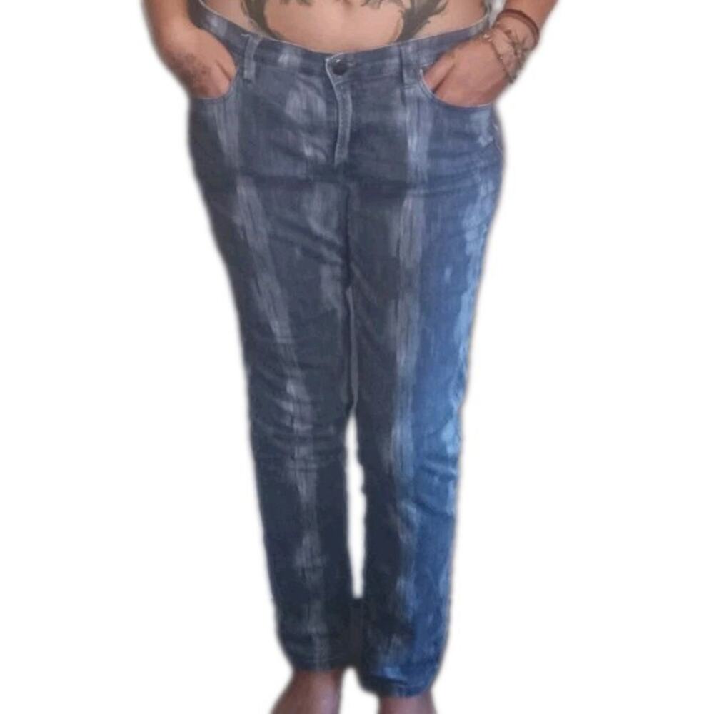 VTG Calvin Klein Blue Medium to Light Acid Wash Pattern Ultimate Skinny Jean 14